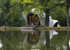 Másílko湖边小屋（Garden House at the Pond Másílko）