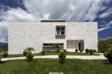 洪都拉斯女子公寓（Villa for Girls）