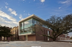 巴吞鲁磁石高中（Baton Rouge Magnet High School ）