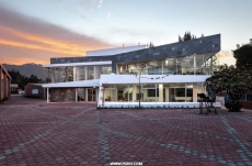 Gerardo Anker 图书馆(Gerardo Anker Library)