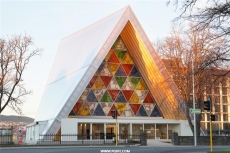 新西兰纸板大教堂（Cardboard Cathedral in New Zealand）