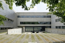 AZL养老基金总部（AZL Pension Fund Headquarters）