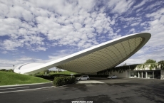 柏林大众汽车停车坪（Autostadt Roof and Service Pavilion）
