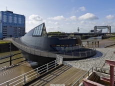 赫尔河回转人行桥（River Hull Footbridge）