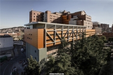 巴塞罗那瓦尔德西布伦大学医院（Vall d’Hebron Hospital）