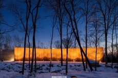 林中小屋(A House in the Woods)