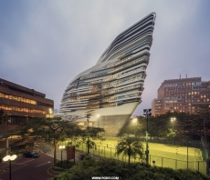 香港赛马会创新塔(Jockey Club Innovation Tower)