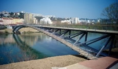 和平大桥(Passerelle de la Paix)