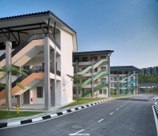 Desa Mahkota学校（Desa Mahkota School）