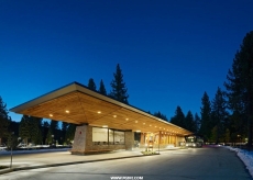 太浩城市转运中心（Tahoe City Transit Center）